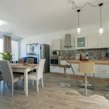 Apartment Penthouse Venere Su 2 Piani Leuca By Salento Pri